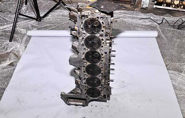 MİNİ COUNTRYMAN ÇIKMA YEDEK PARÇA ÇIKMA BMW PARÇA 5,30 SİLİNDİR KAPAĞI,